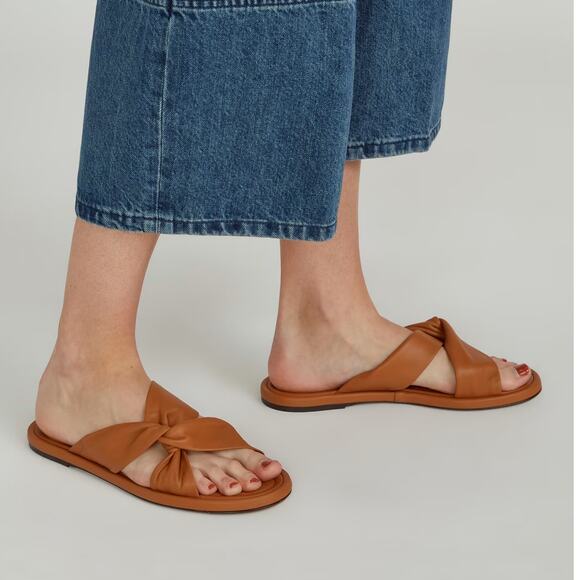 EVERLANE The Day Twist Sandal Desert Tan Leather Slip On Flat Heel Size 7.5 NEW - Picture 4 of 8